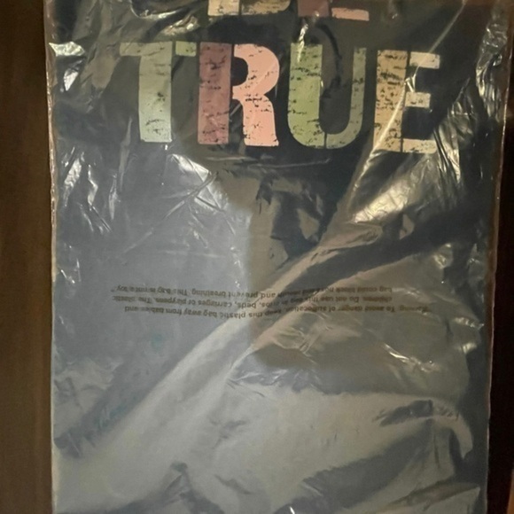 2 Women’s Plus Size Sonoma White and Blue Graphic T Shirts - Picture 5 of 9